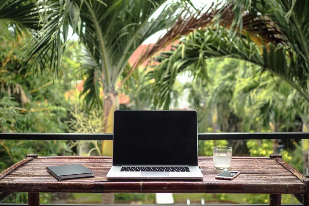 How to become a digital nomad