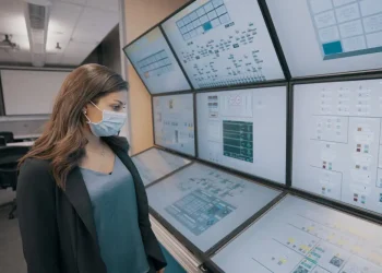 Powering Canadian Innovation: The Definitive Guide to Selecting Your Next Technology Partner