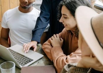 Kirk’s Michigan College Ties: Fox Business Report