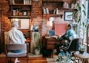 Remote Work Tips: Thrive in 2026’s Virtual Landscape