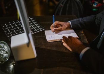 CSUF Online MBA: Professor Shares Teaching Insights