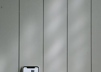 Mercury Tops 2025 Fintech Business Banks